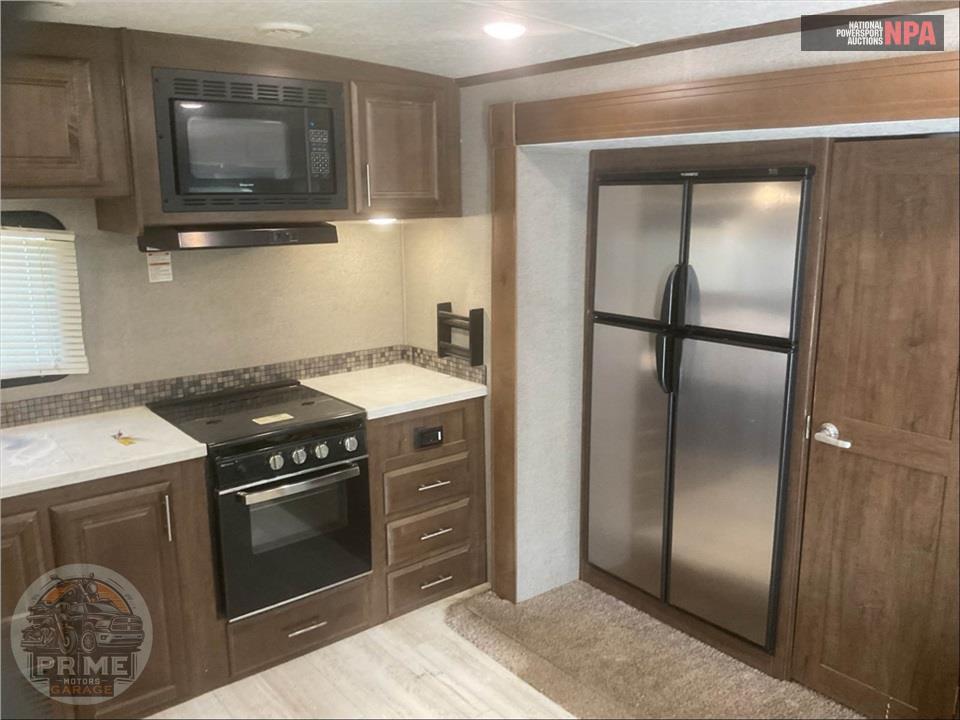 2019 Flagstaff By Forest River M-832RKBS - CLASSIC SERIES — фото 17