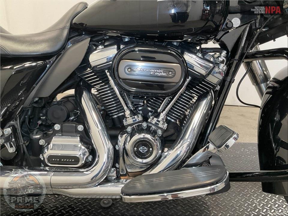 2018 Harley-Davidson FLHX STREET GLIDE — фото 6