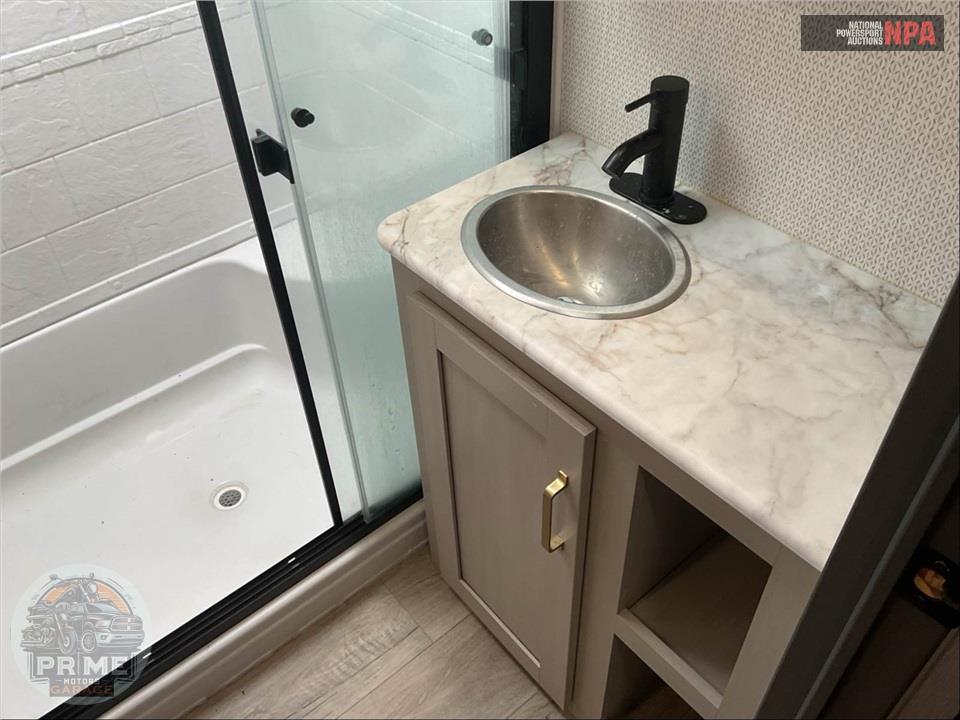 2024 Wildwood By Forest River M-375FAM - HERITAGE GLEN FIFTH WHEEL SERIES — фото 17