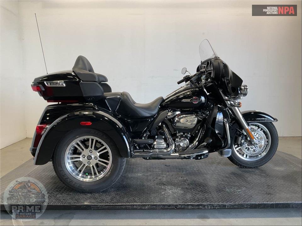2022 HARLEY-DAVIDSON FLHTCUTG TRI GLIDE ULTRA CLASSIC