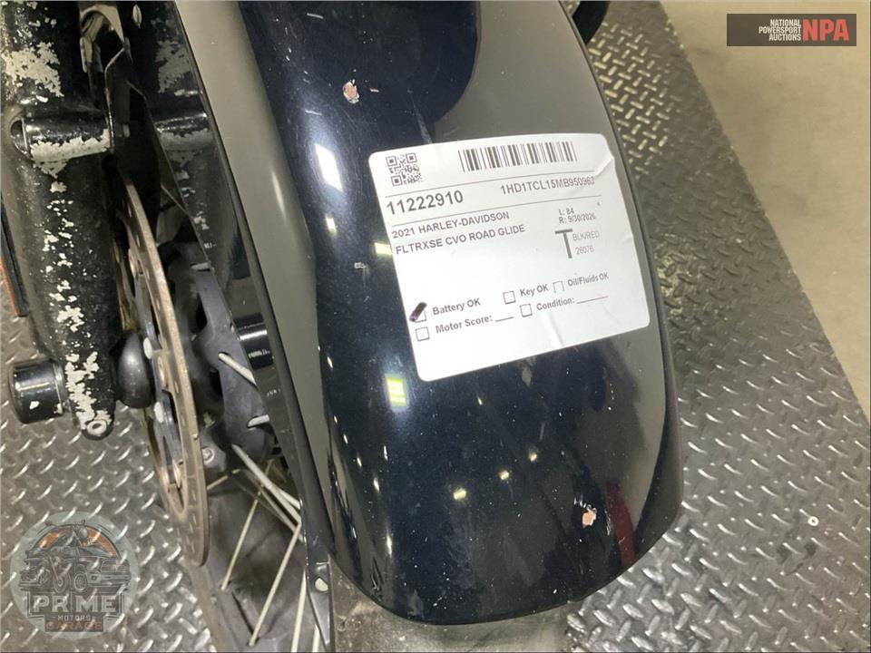 2021 Harley-Davidson FLTRXSE CVO ROAD GLIDE — фото 29