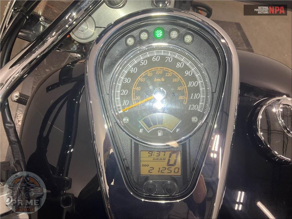 2009 Suzuki C50TK9 BOULEVARD 2-TONE — фото 5