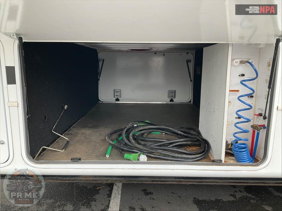2013 Keystone Rv M-3582RL MONTANA HICKORY FIFTH WHEEL SERIES — фото 34