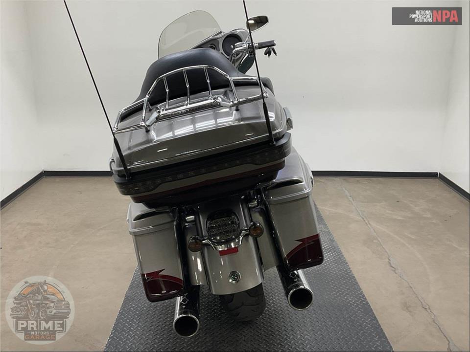 2015 Harley-Davidson FLHTKSE CVO ULTRA LIMITED — фото 4