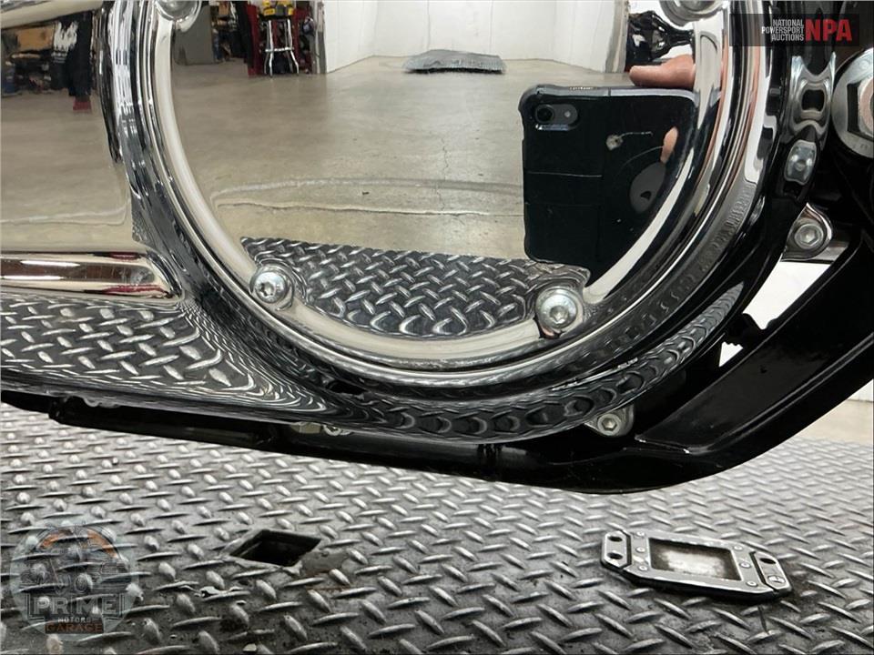 2019 Harley-Davidson FLDE DELUXE — фото 10