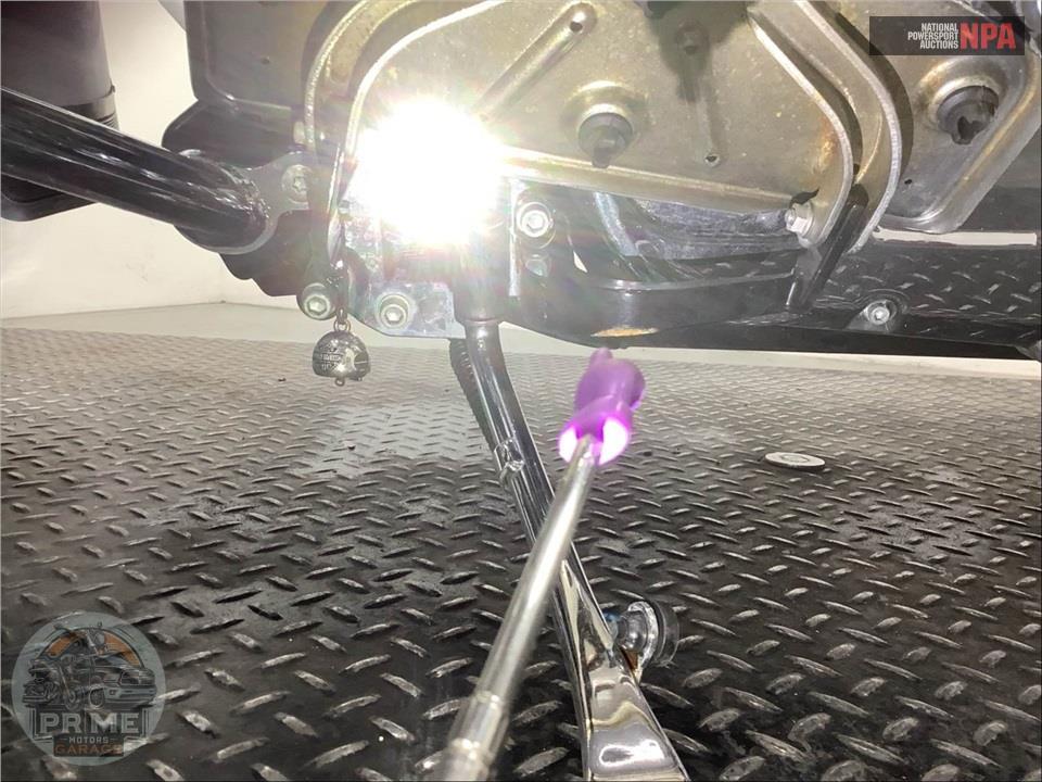 2012 Harley-Davidson FLHRC ROAD KING CLSC — фото 22