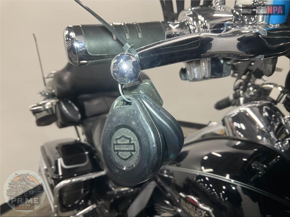 2009 Harley-Davidson FLHTCU ULTRA CLASSIC ELECTRA GLIDE — фото 10