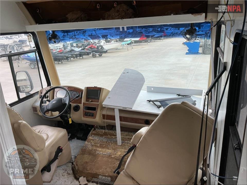 2012 Coachmen By Forest River M-34 BH FORD V10 - MIRADA SERIES — фото 44