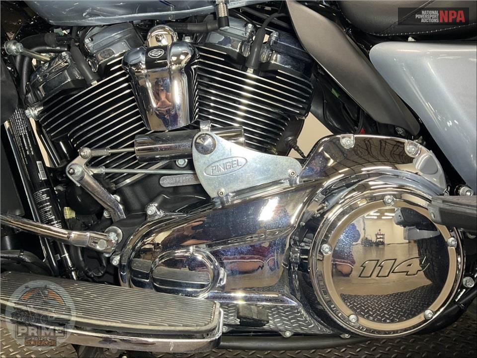 2023 Harley-Davidson FLHTCUTG TRI GLIDE ULTRA CLASSIC — фото 7
