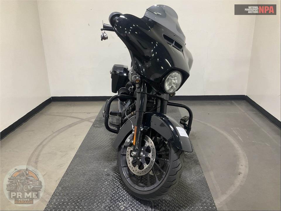 2019 Harley-Davidson FLHXS STREET GLIDE SPECIAL — фото 2