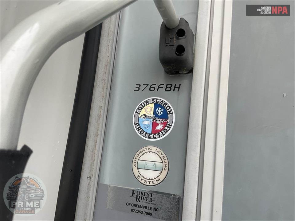 2017 Highland Ridge Rv M-376FBH - ROAMER FIFTH WHEEL SERIES — фото 5