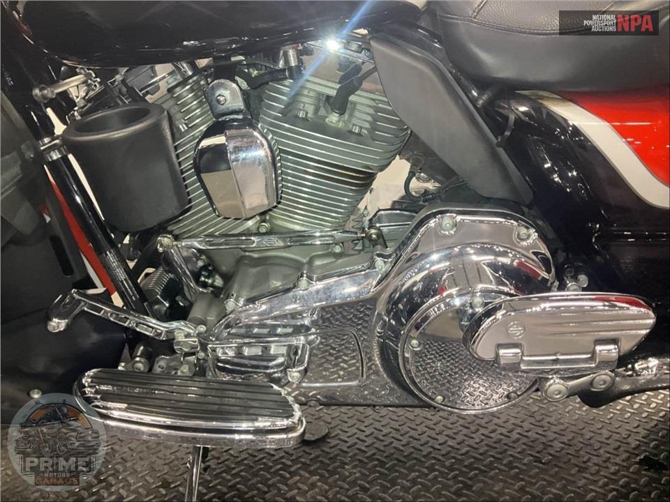 2012 Harley-Davidson FLHTCUSE7 SCREAMIN EAGLE — фото 7