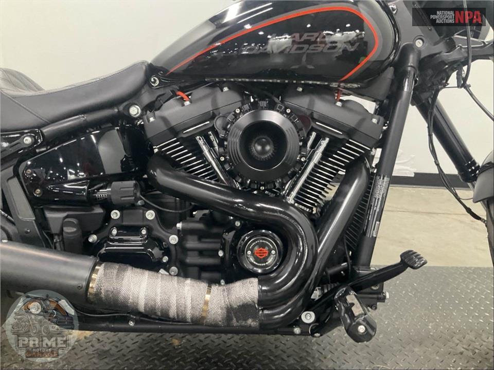 2019 Harley-Davidson FXDRS FXDR 114 — фото 6