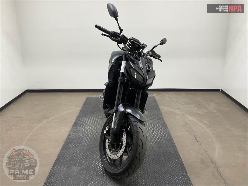 2016 Yamaha FZ-09 — фото 2