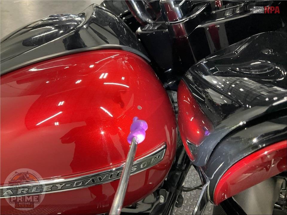 2018 Harley-Davidson FLTRXS ROAD GLIDE SPECIAL — фото 13