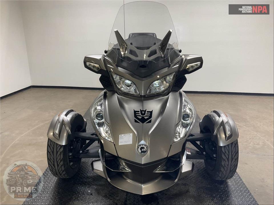 2013 Can-Am SPYDER RT-S SE5 — фото 2