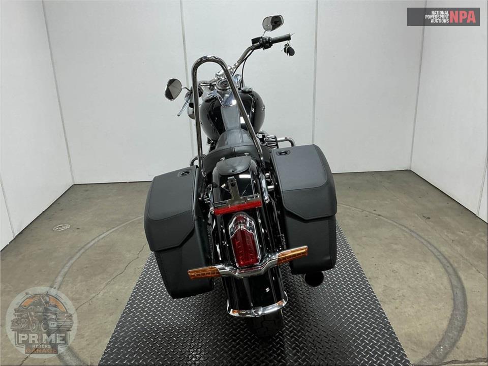 2019 Harley-Davidson FLDE DELUXE — фото 4