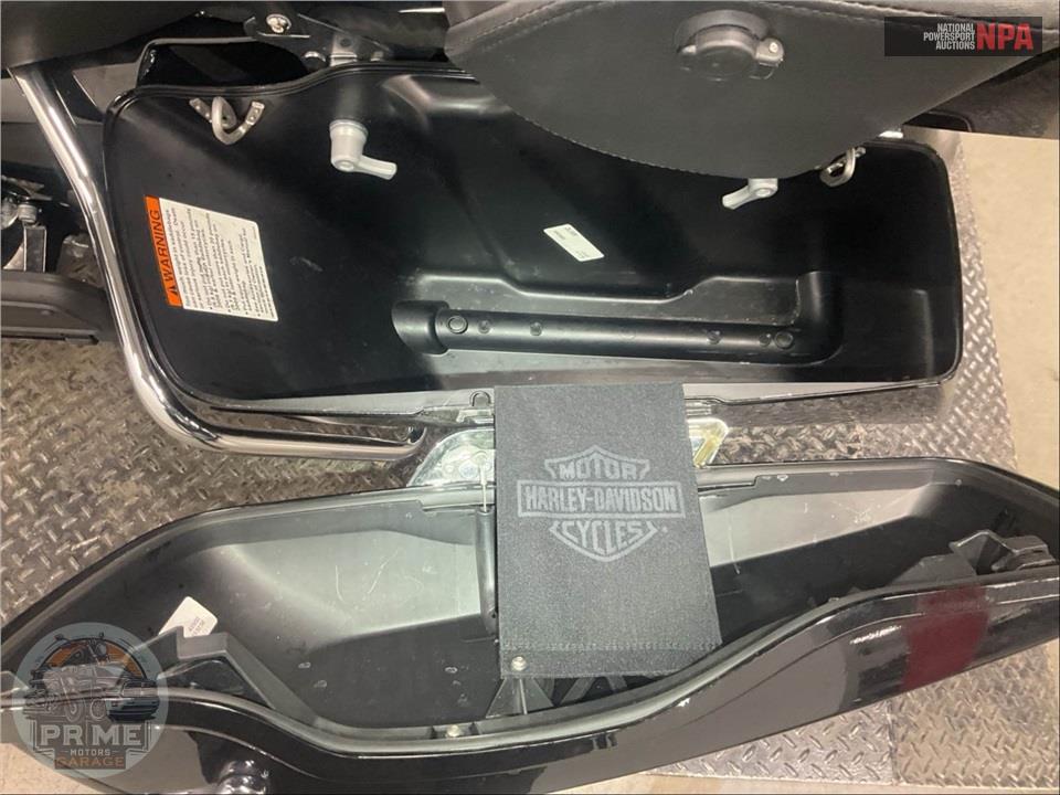 2022 Harley-Davidson FLHTK ULTRA LIMITED — фото 16