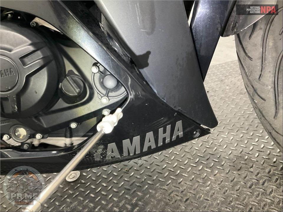2017 Yamaha YZF-R3 — фото 17
