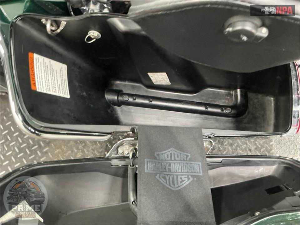 2015 Harley-Davidson FLHTK ELECTRA GLIDE ULTRA LIMITED — фото 21