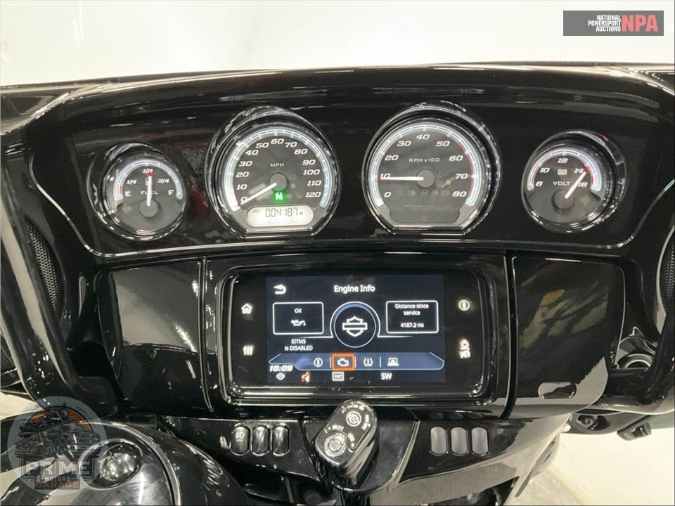 2023 Harley-Davidson FLHTK ELECTRA GLIDE ULTRA LIMITED — фото 5