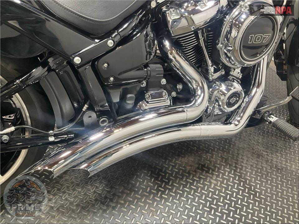 2018 Harley-Davidson FXBR BREAKOUT — фото 10