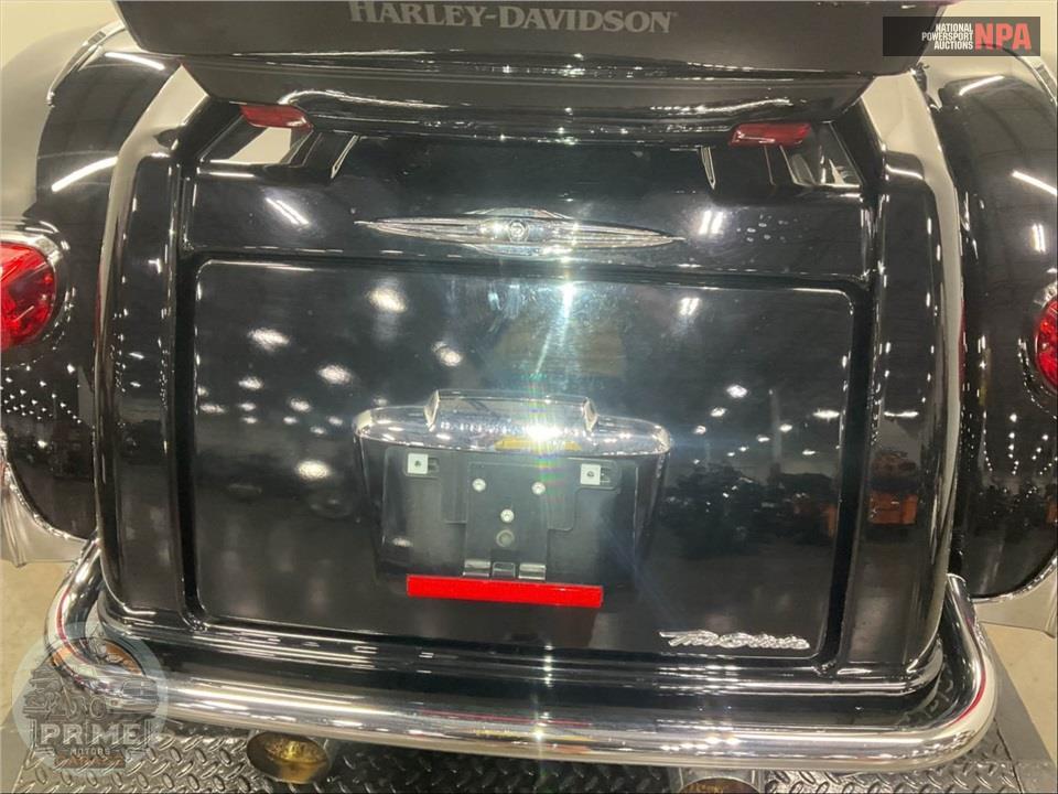 2020 Harley-Davidson FLHTCUTG TRI GLIDE ULTRA — фото 24