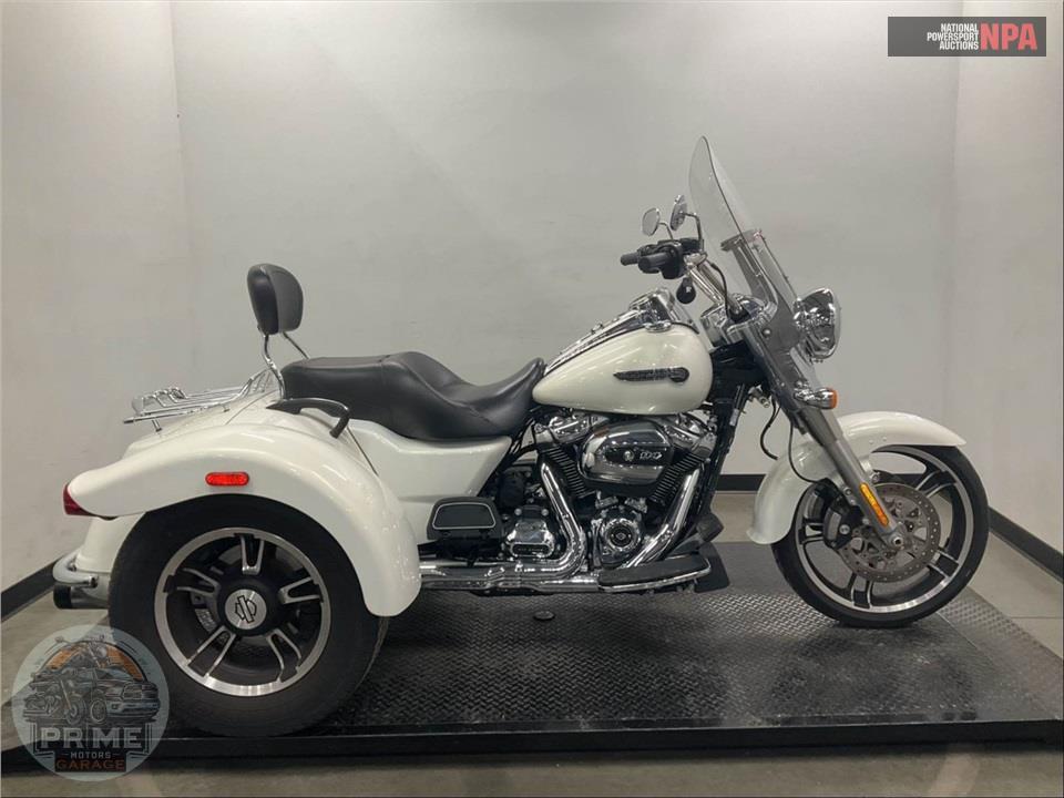 2019 Harley-Davidson FLRT FREEWHEELER — фото 1