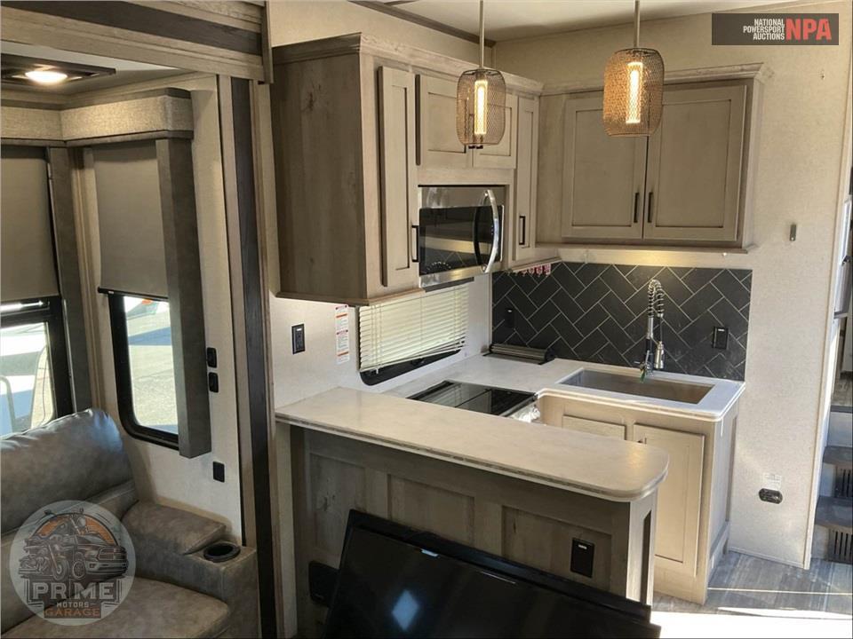 2020 Keystone Rv M-429 - RAPTOR TOY HAULER TOY HAULER SERIES — фото 9