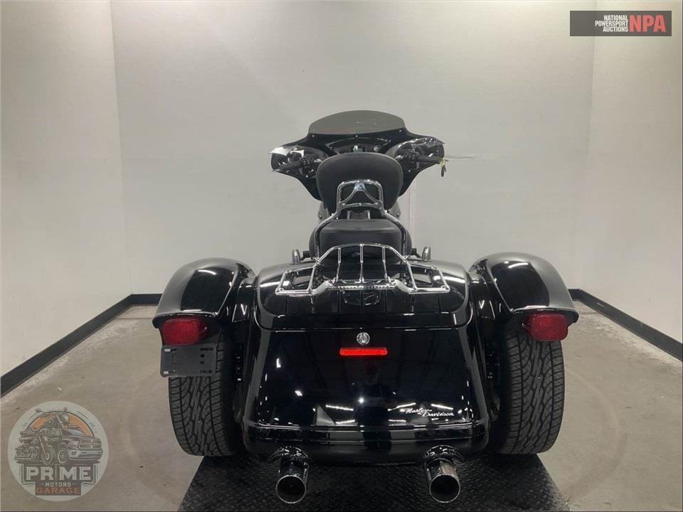 2019 Harley-Davidson FLRT FREEWHEELER — фото 4