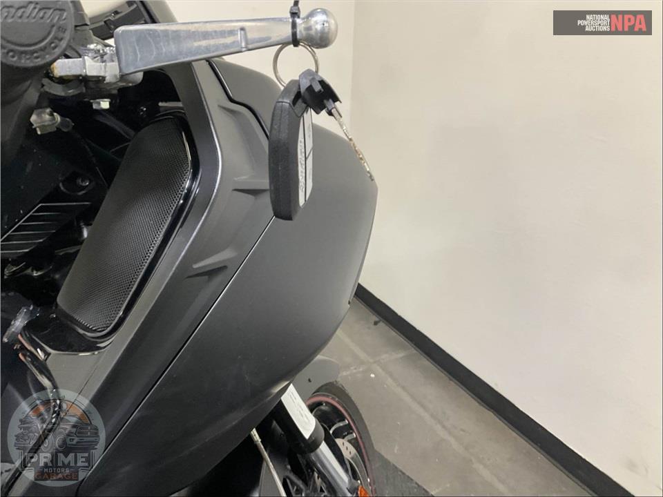 2023 Indian Motorcycle CHALLENGER DARK HORSE (SMOKE) — фото 10