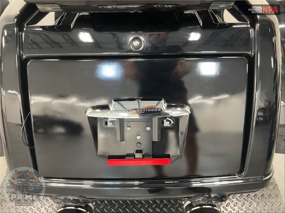 2022 Harley-Davidson FLHTCUTGSE CVO TRI GLIDE — фото 21
