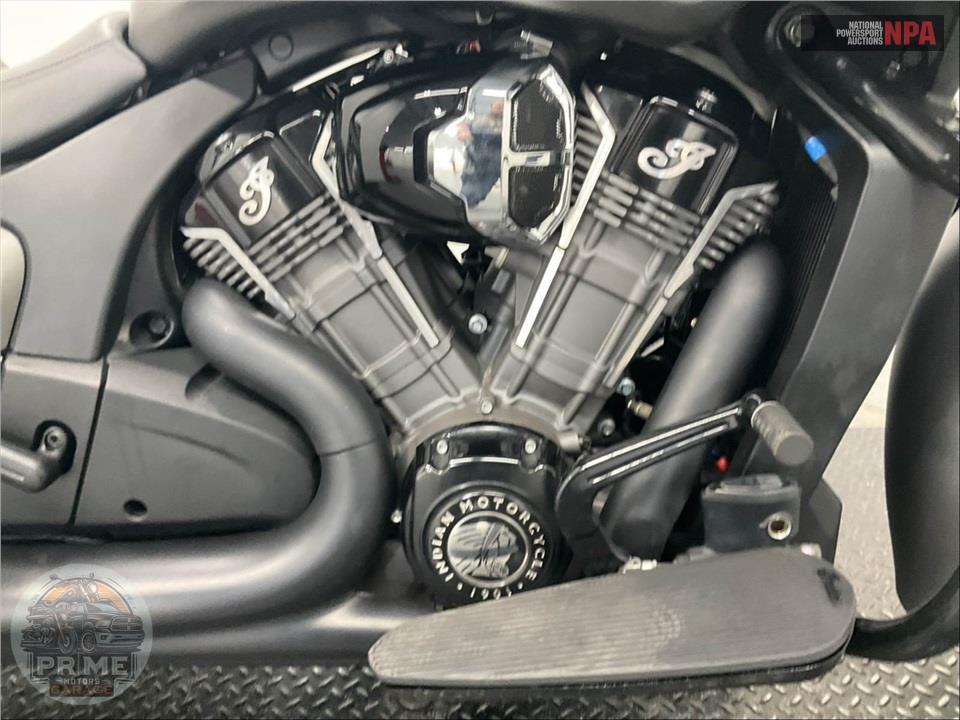 2023 Indian Motorcycle CHALLENGER DARK HORSE (SMOKE) — фото 6