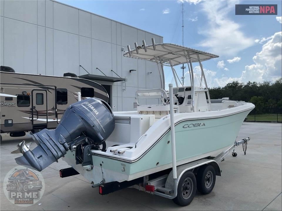 2020 Cobia Boats 220 CC L=22/E=1 150HP YAM OB — фото 4