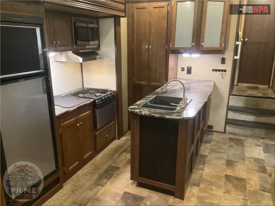 2017 Keystone Rv M-297 FWRLS SPRINTER FIFTH WHEEL SERIES — фото 9