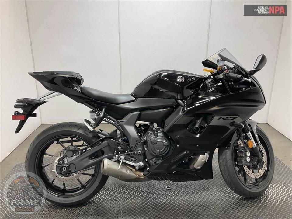 2025 Yamaha YZF-R7 — фото 1