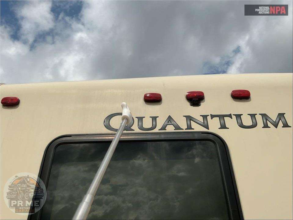 2017 Thor Motor Coach LF31 E450-V10 - QUANTUM SERIES — фото 55