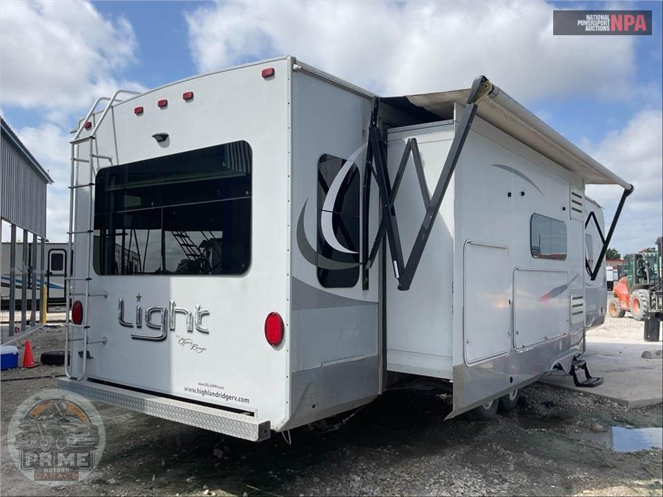 2017 Highland Ridge Rv M-272RLS - LIGHT SERIES — фото 4