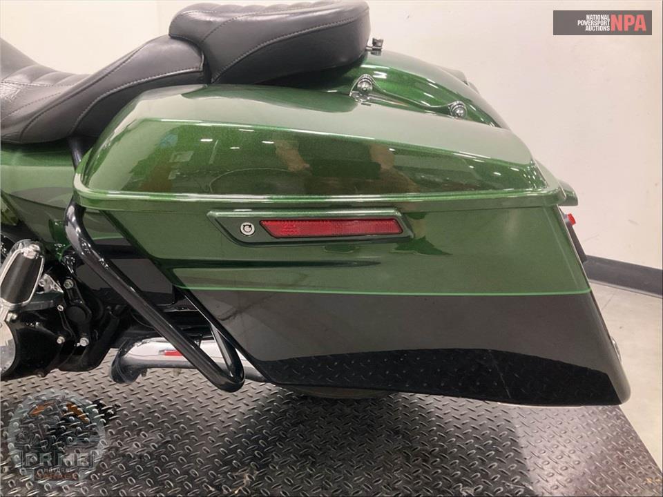 2014 Harley-Davidson FLHRSE CVO ROAD KING — фото 32