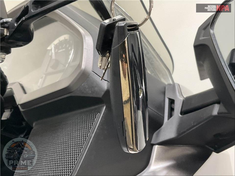 2018 Honda GL1800BD GOLDWING DCT (SILVER) — фото 11