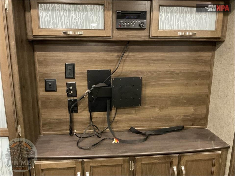 2019 Keystone Rv M-30 RIPR - BULLET PREMIER SERIES — фото 17