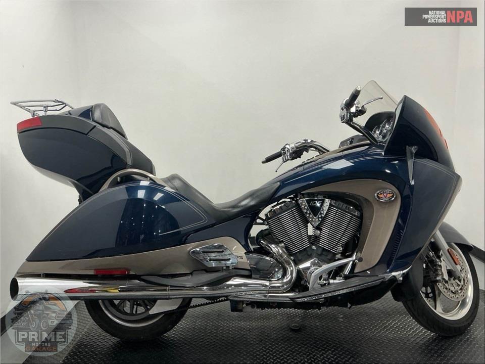 2010 Victory Motorcycles VISION TOUR 2-TONE — фото 1