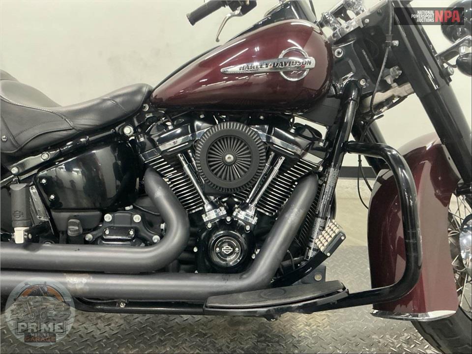 2018 Harley-Davidson FLHC HERITAGE CLASSIC — фото 6