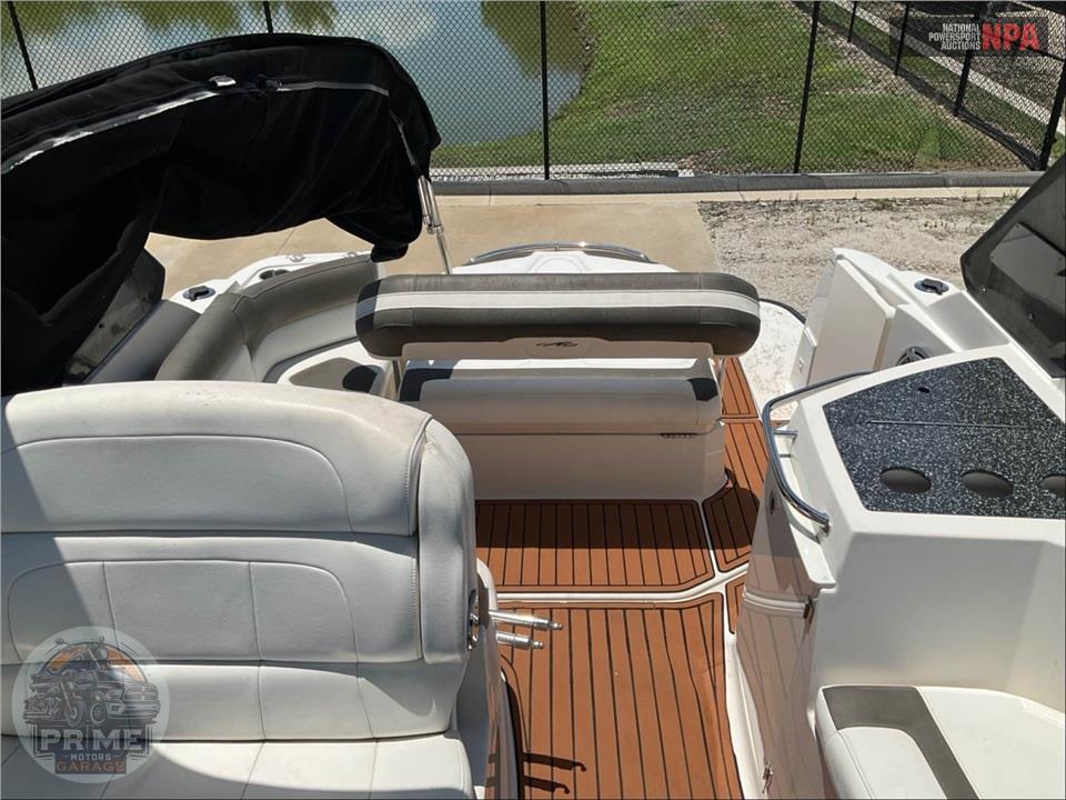 2014 Monterey Boat 260 SPORT YACHT L=28/E=1 300 HP MERC IB — фото 8