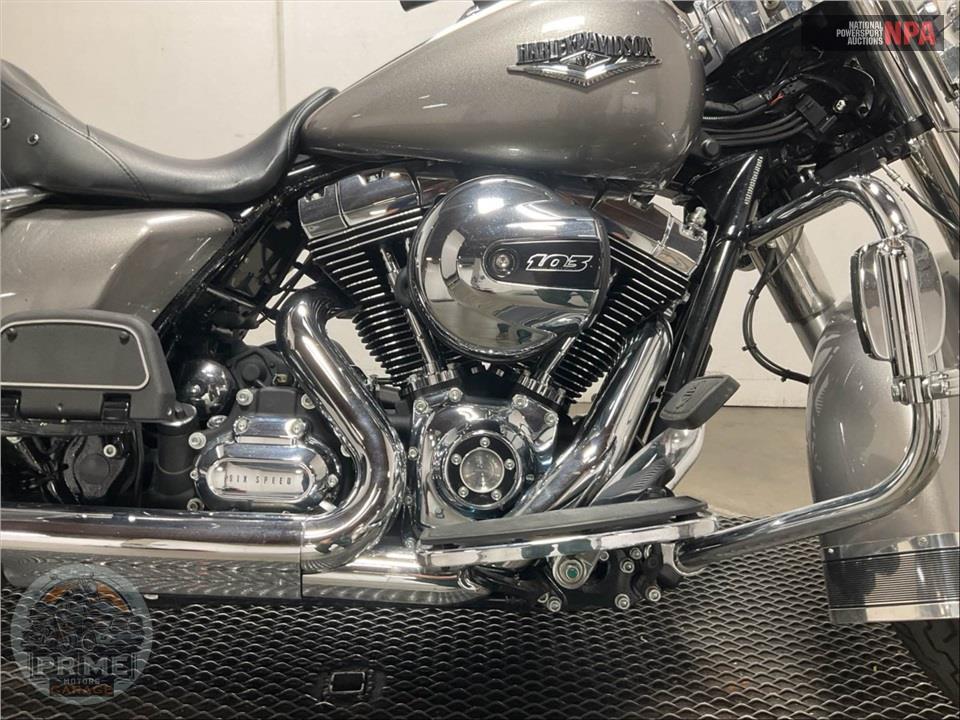 2016 Harley-Davidson FLHR ROAD KING — фото 6