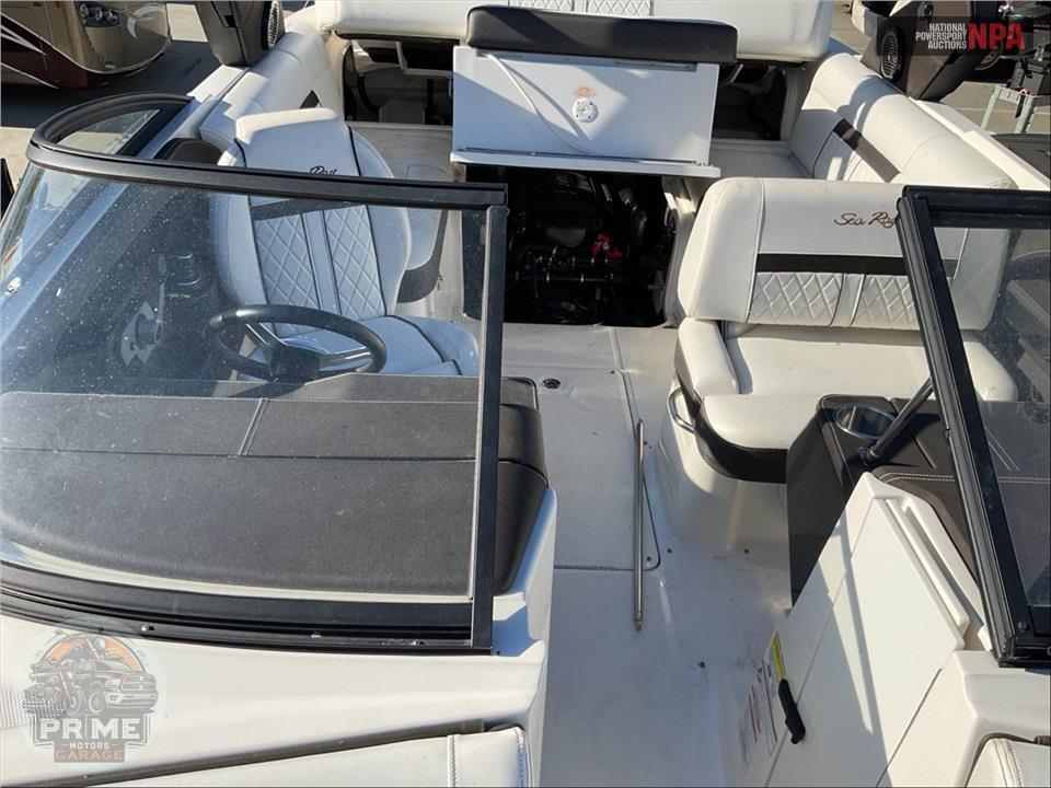 2017 Sea Ray Boats SLX-W 230 SLX SERIES L=23/E=1 370HP MERC IB — фото 47