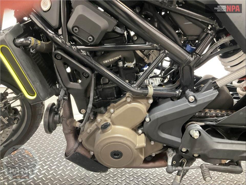 2023 Husqvarna SVARTPILEN 401 — фото 7