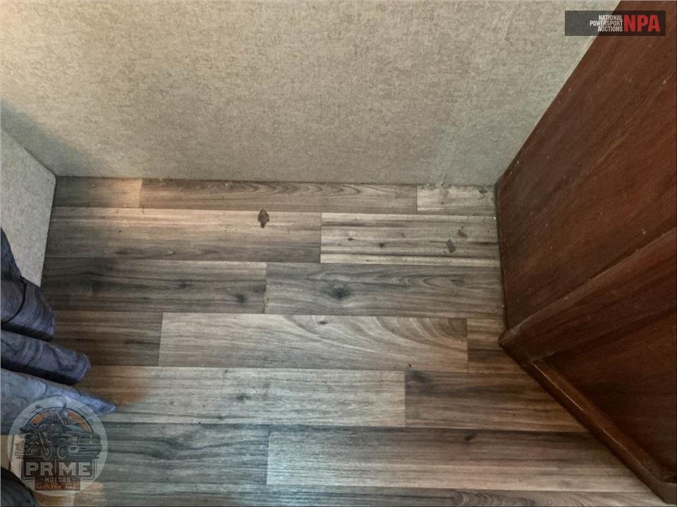 2015 Heartland Rvs M-24BHS - NORTH TRAIL SERIES — фото 24