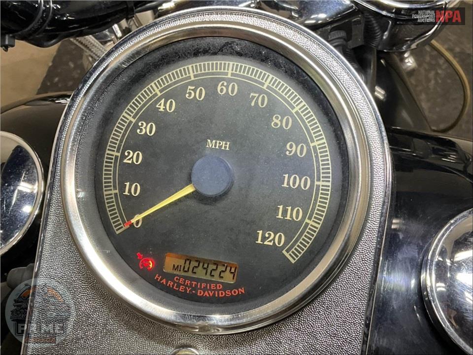 2006 Harley-Davidson FLHRCI ROAD KING CLASSIC — фото 5