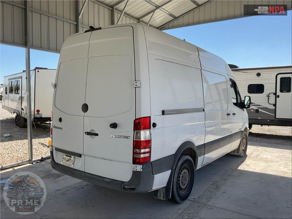 2011 Mercedes-Benz SPRINTER 2500 DIESEL — фото 3
